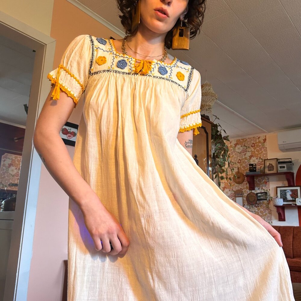 1960s Hippie Hand embroidered crochet edge polycotton Prairie scandinavian maxi - Picture 1 of 14